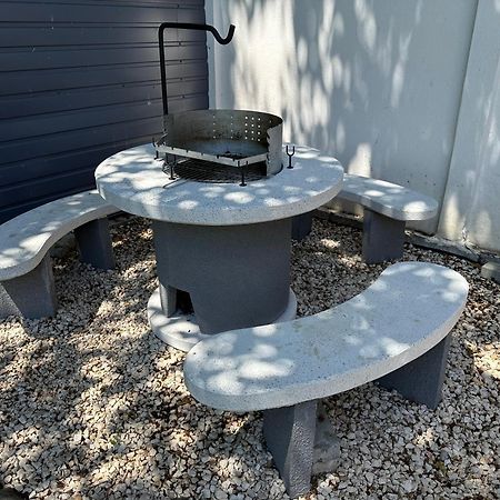 Voeroesmarty Apartmanhaz Makó Zewnętrze zdjęcie