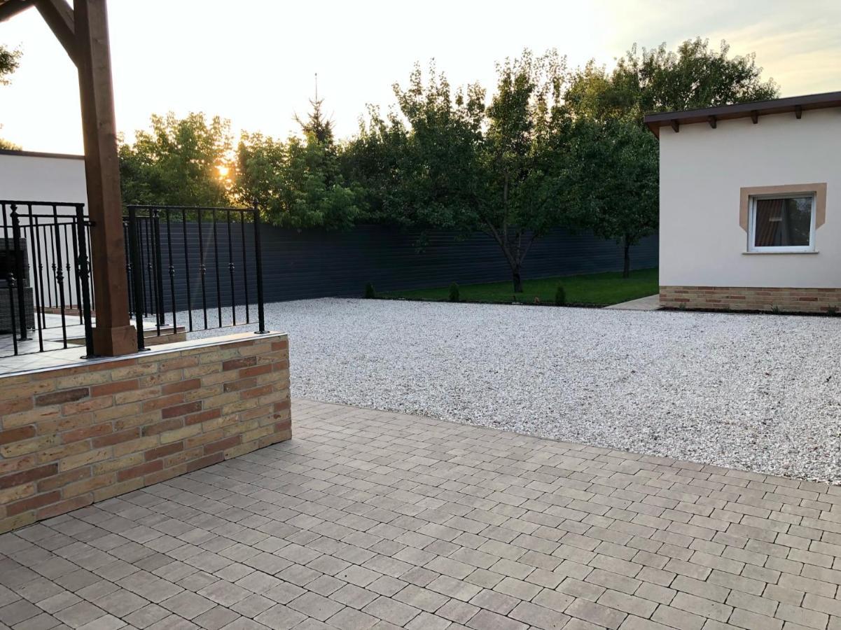 Voeroesmarty Apartmanhaz Makó Zewnętrze zdjęcie