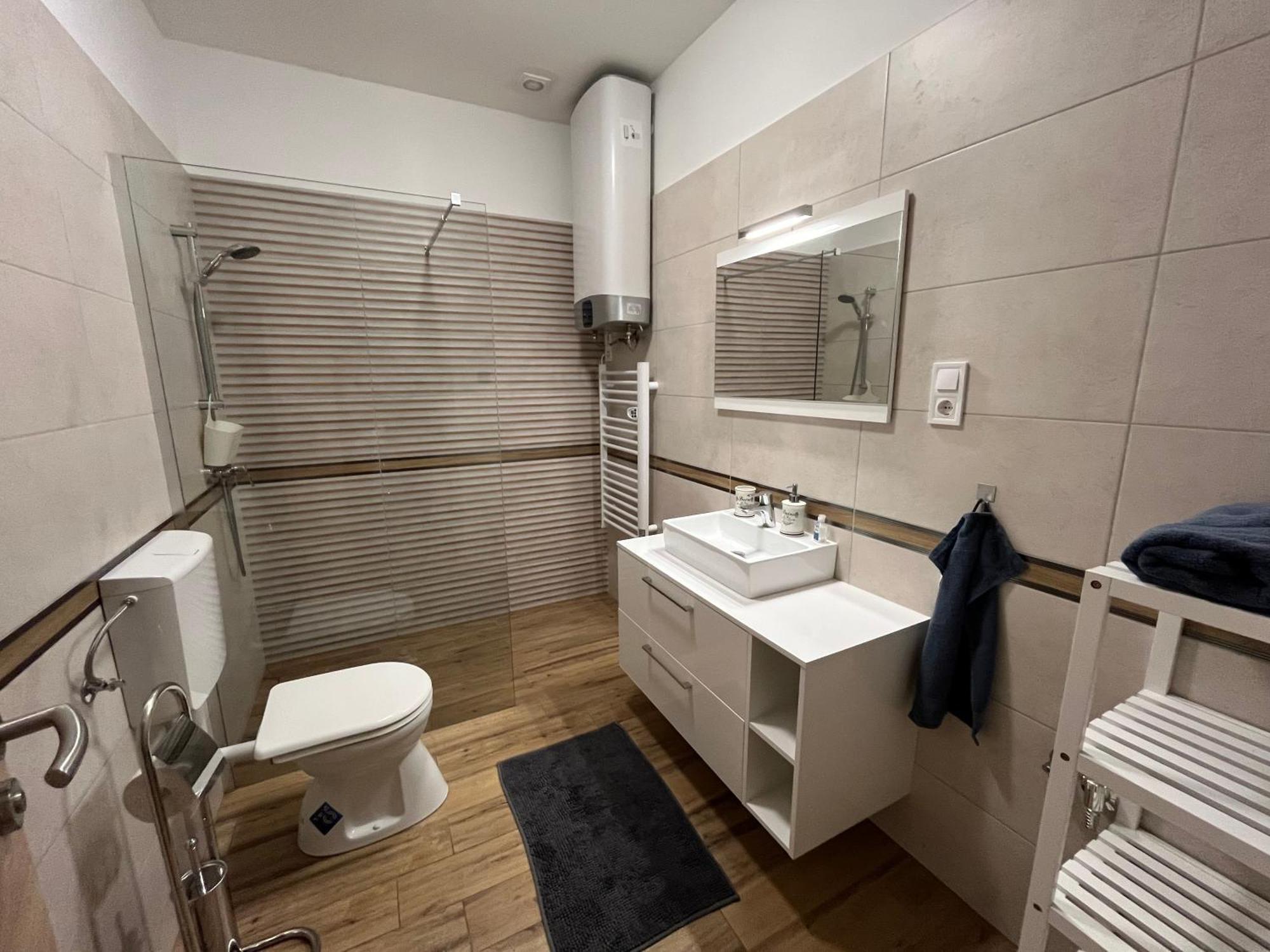 Voeroesmarty Apartmanhaz Makó Zewnętrze zdjęcie
