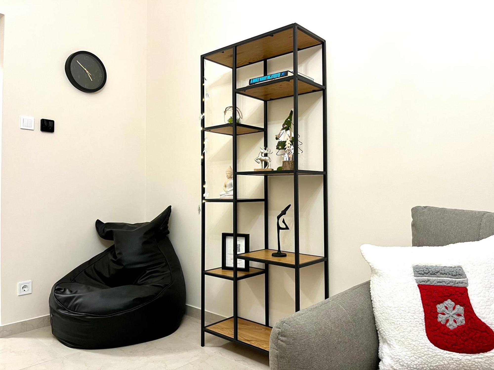 Voeroesmarty Apartmanhaz Makó Zewnętrze zdjęcie