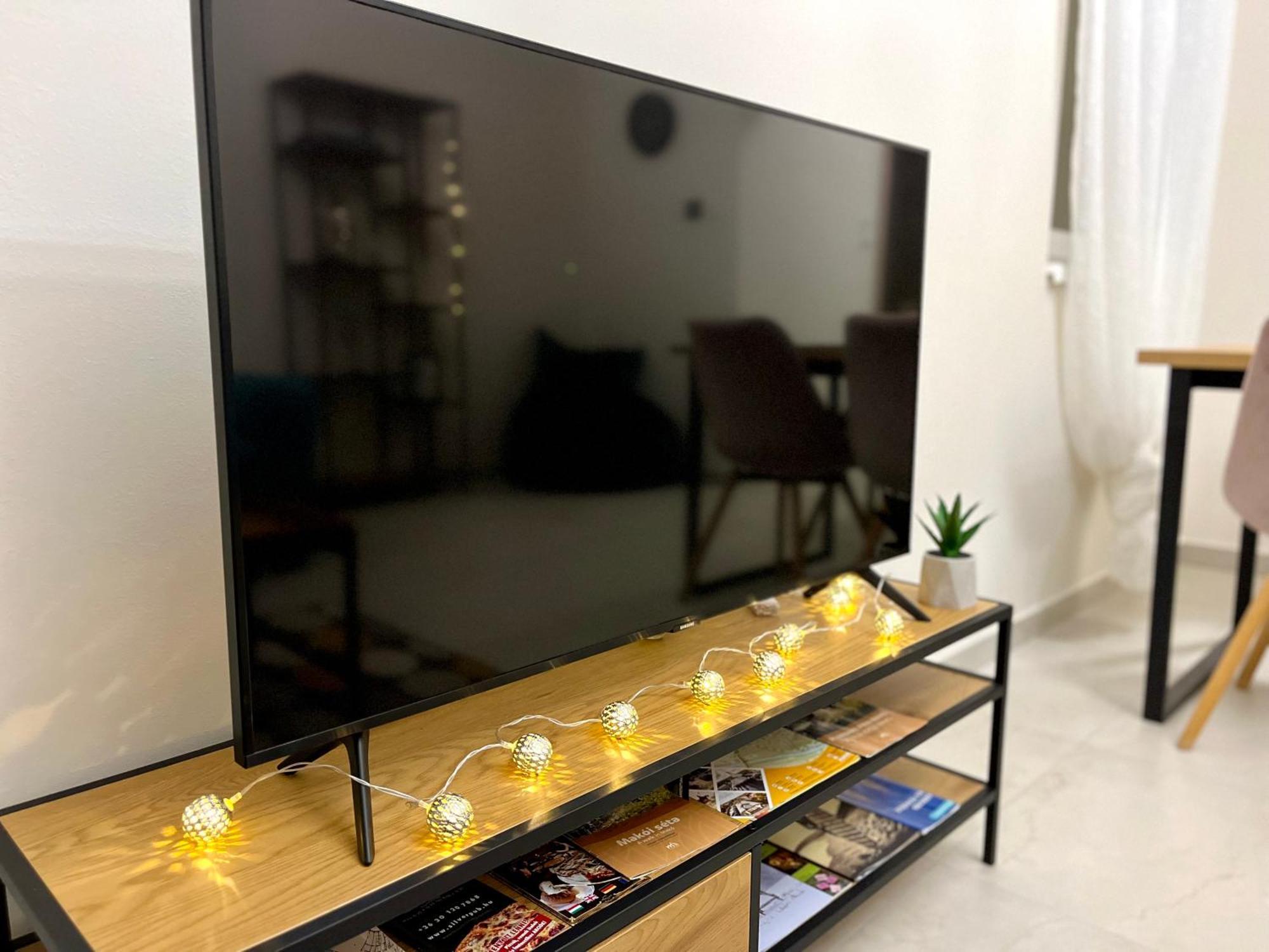 Voeroesmarty Apartmanhaz Makó Zewnętrze zdjęcie