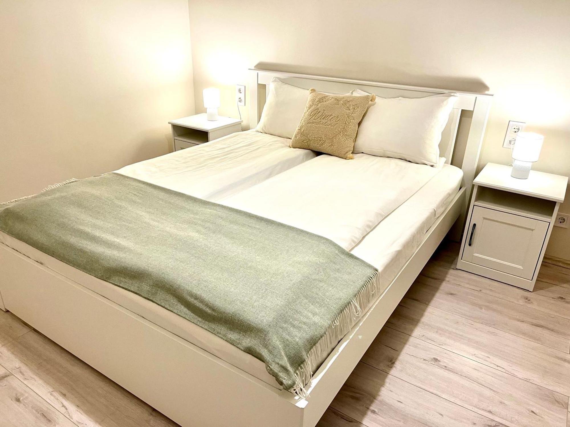 Voeroesmarty Apartmanhaz Makó Zewnętrze zdjęcie