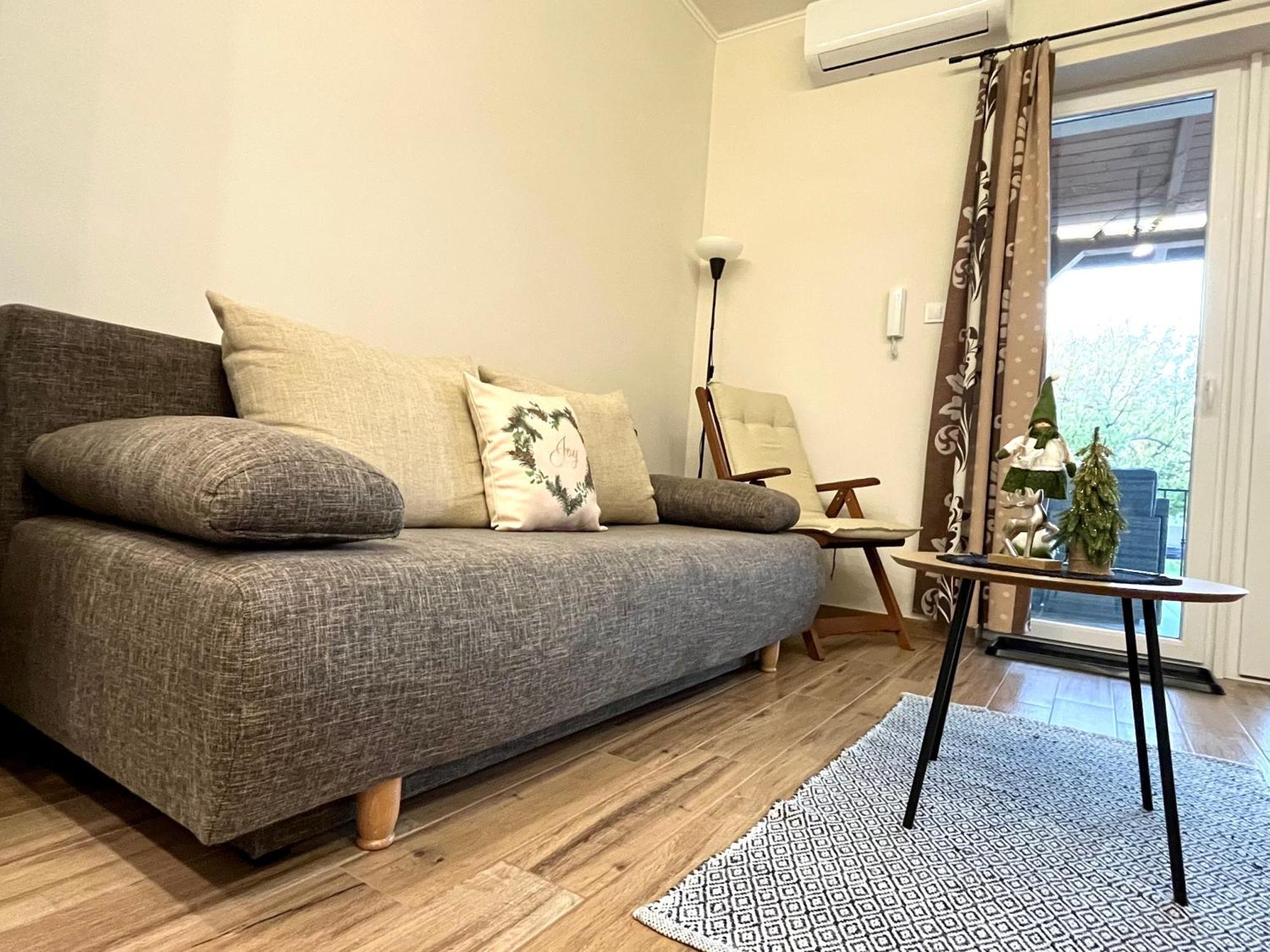 Voeroesmarty Apartmanhaz Makó Zewnętrze zdjęcie